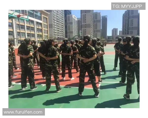 当足坛父子携手书写荣耀传奇他们的故事跨越了时代与梦想