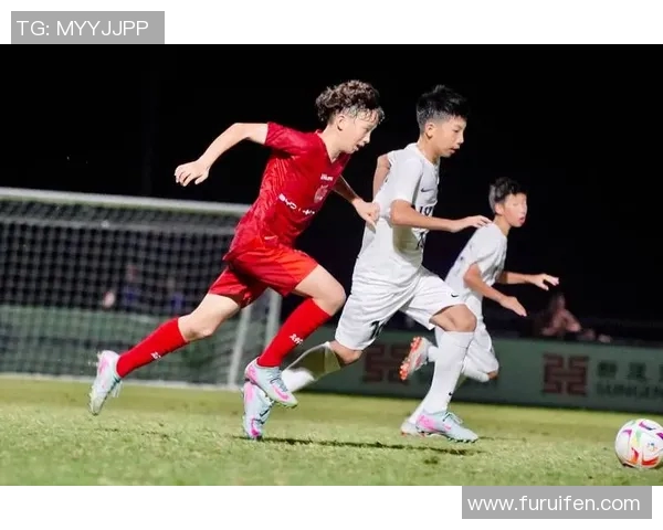 小小足球明星闪耀登场 助力梦想与成长的无限可能